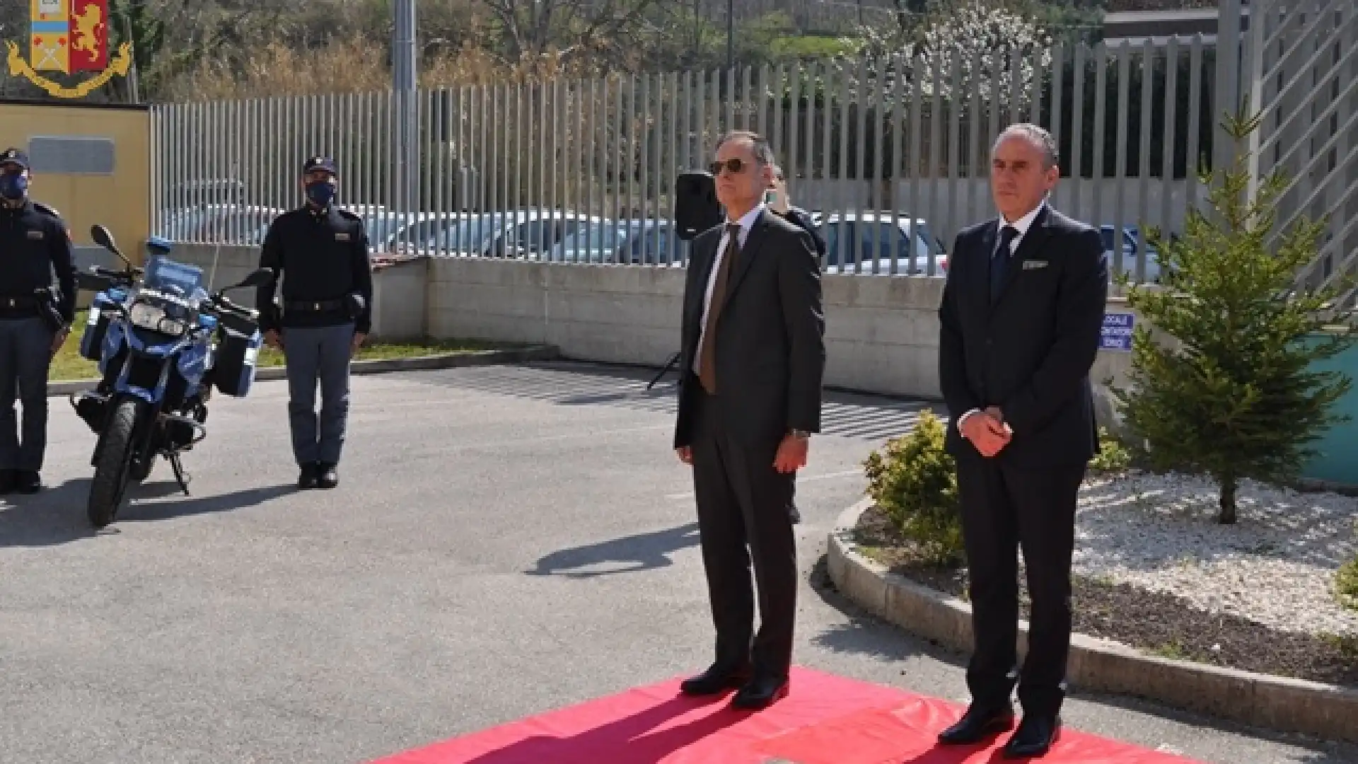 Isernia: in Questura le celebrazioni per il 168° esimo anniversario della Fondazione della Polizia di Stato. Deposta una corona. Guarda il video