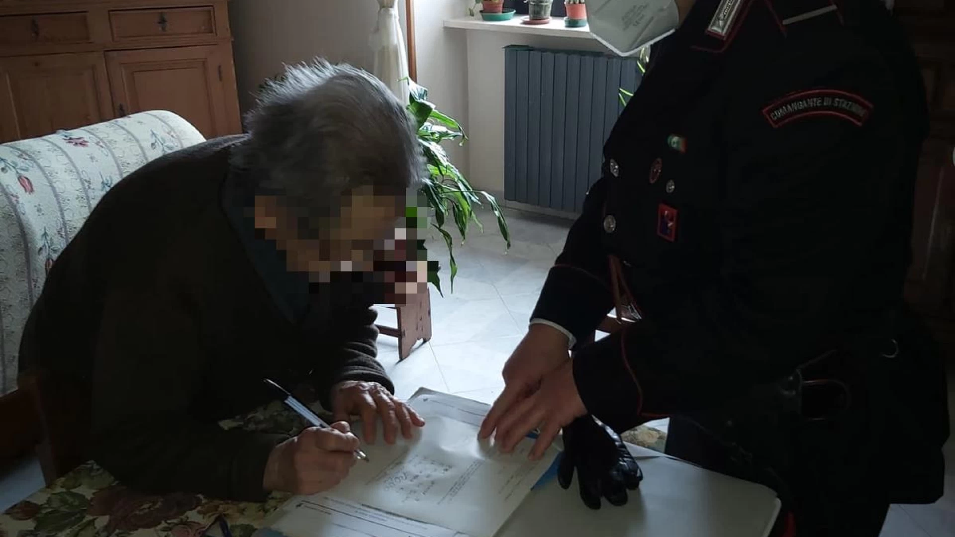 Carovilli: Anziana sola e senza contanti per la spesa quotidiana. I Carabinieri le consegnano la pensione.