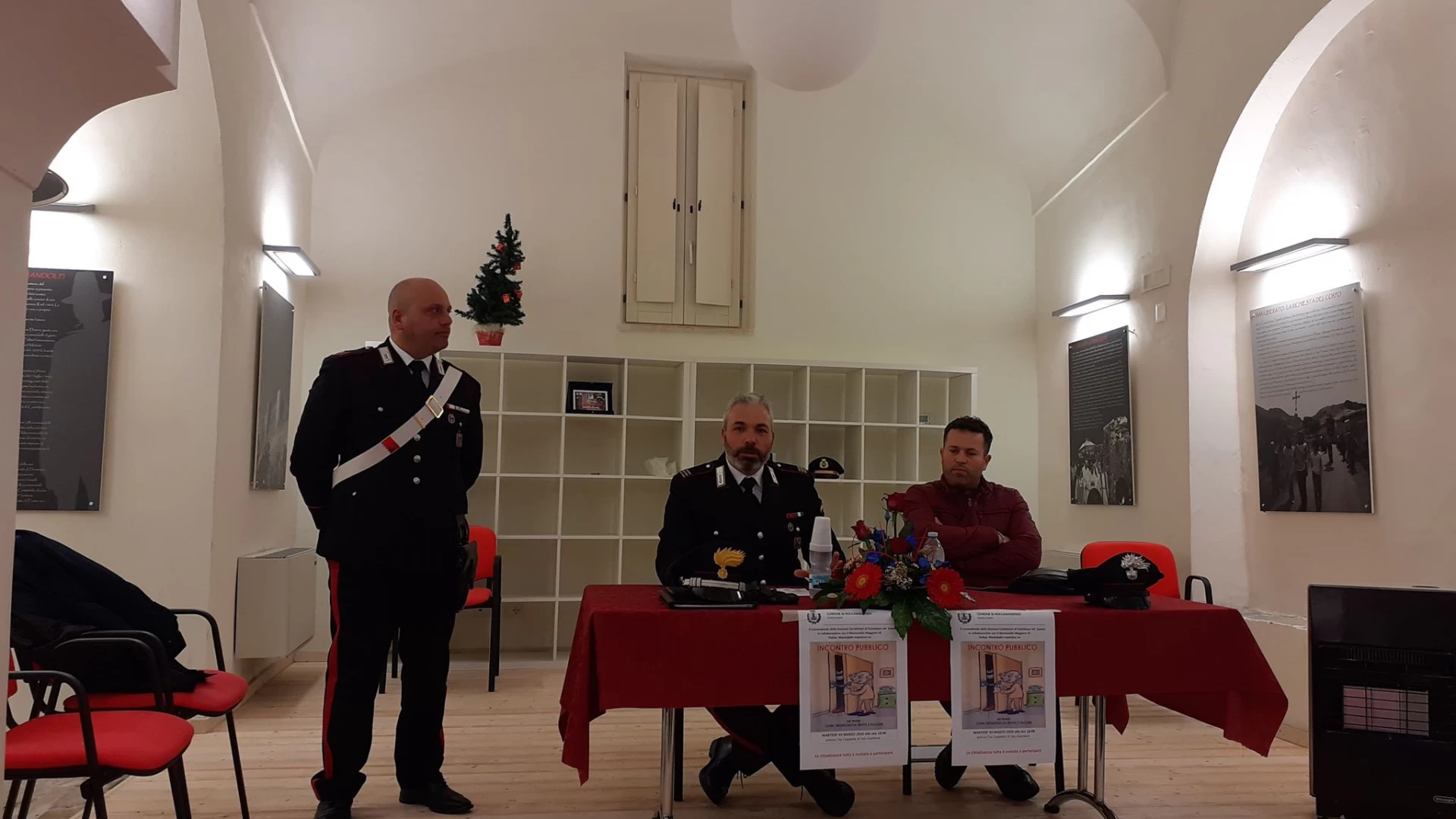Roccamandolfi: i Carabinieri incontrano gli anziani del paese per prevenire eventuali truffe o altro.