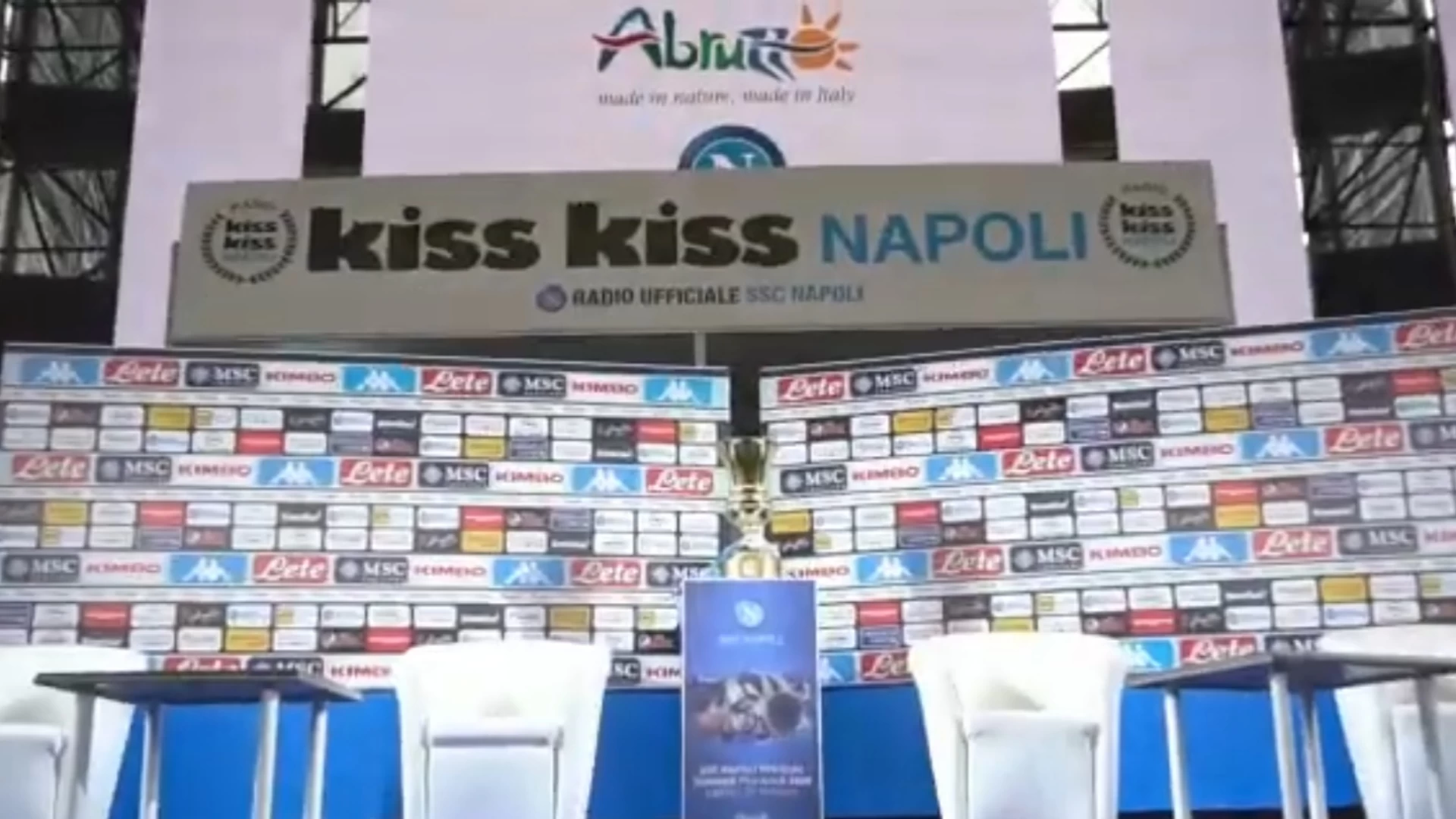 Il Napoli scalda il cuore dei tifosi e dell'Abruzzo. Guarda il video