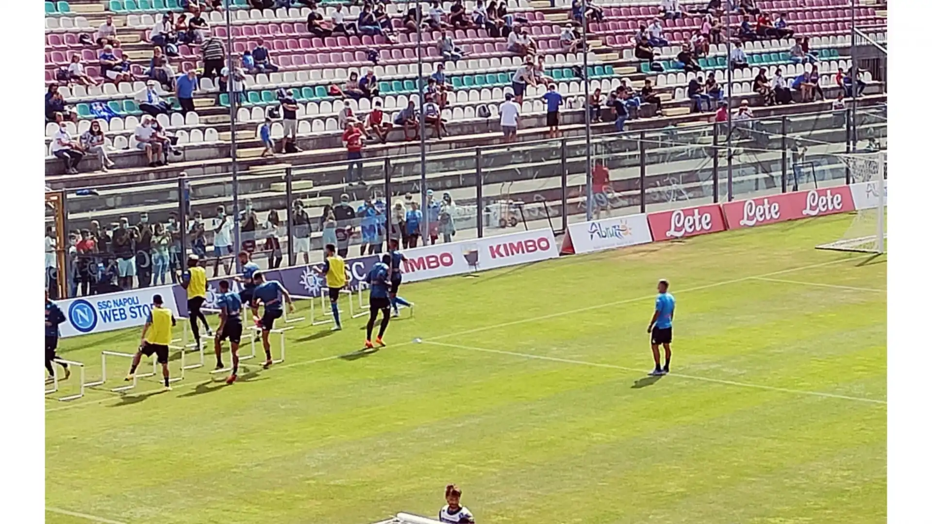 Gattuso uno di noi, dagli spalti incitamenti in allenamento per il mister napoletano. Guarda il live