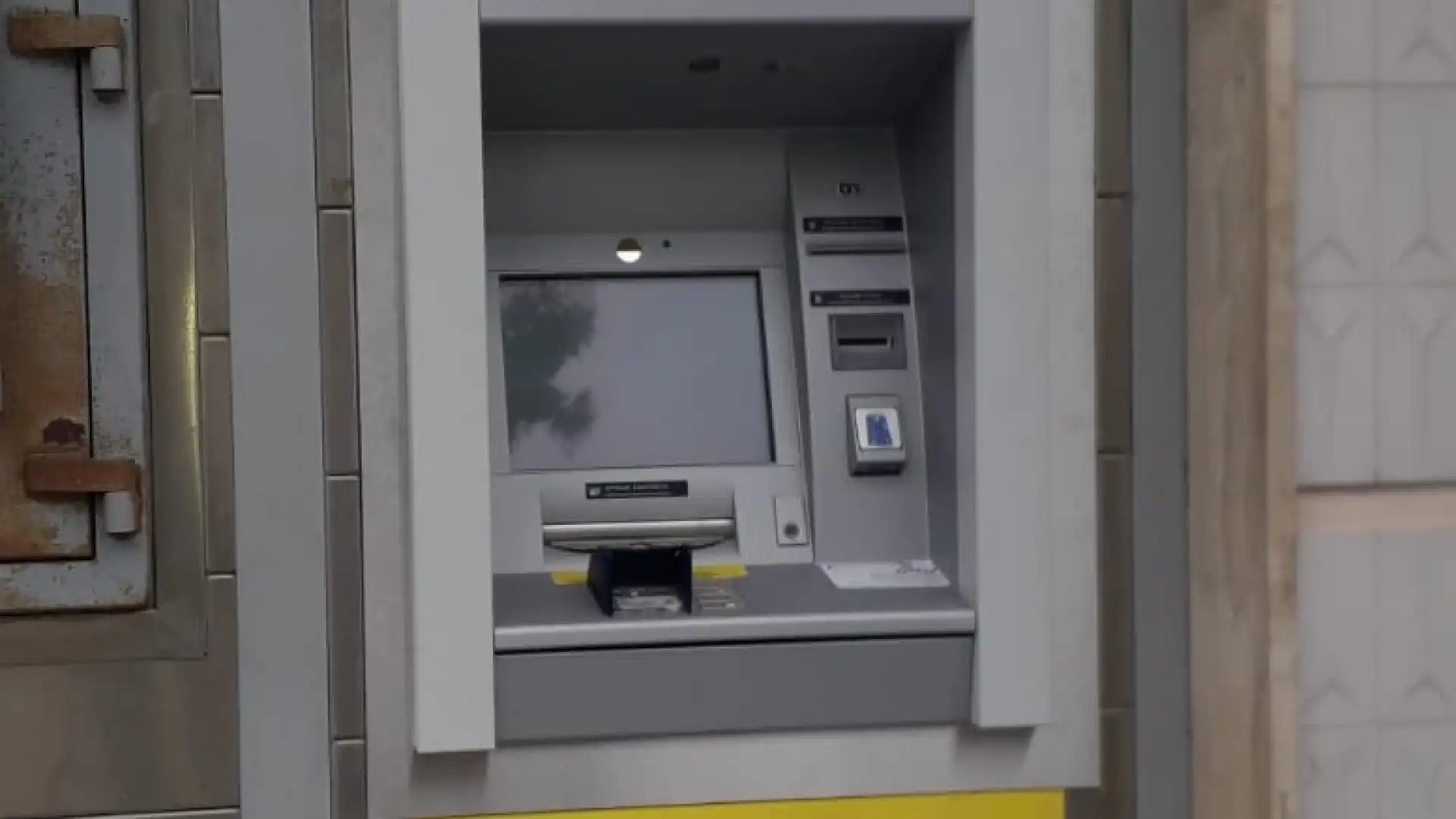 Pozzilli: l’ufficio postale si ammoderna. Posizionato un novo Atm di ultima generazione.