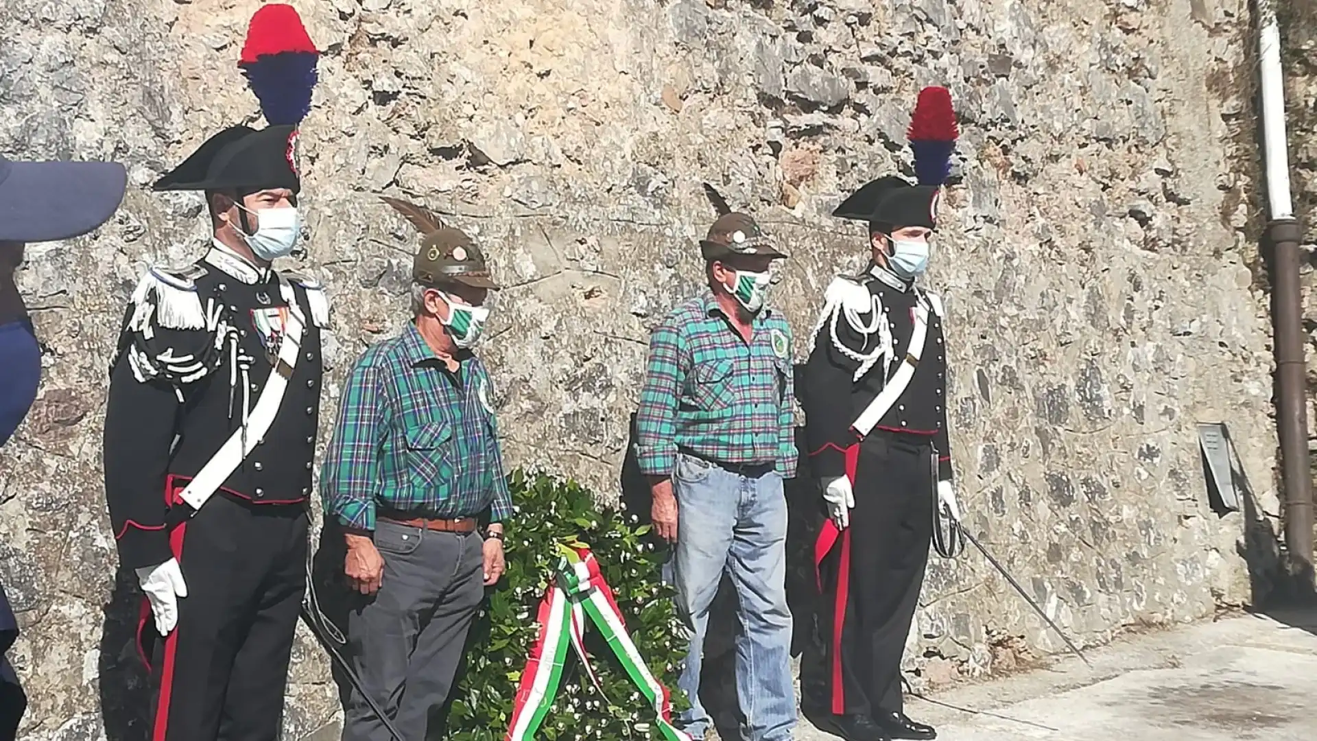 Fornelli celebra i suoi "Martiri". Questa mattina il 77°anniversario dell'eccidio. Guarda le foto