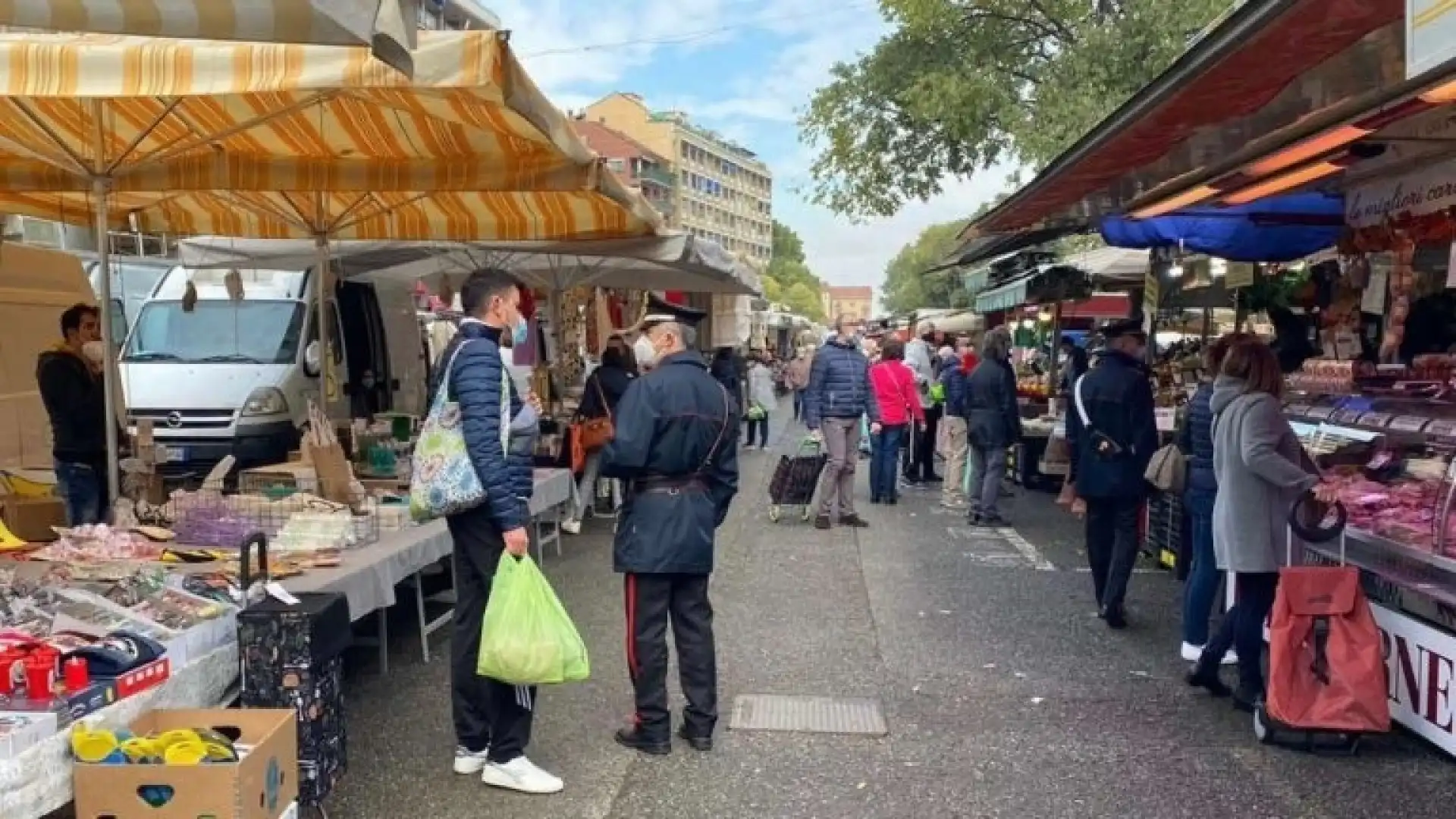 Venafro: i Carabinieri tra i cittadini per il rispetto delle normative anti-Covid