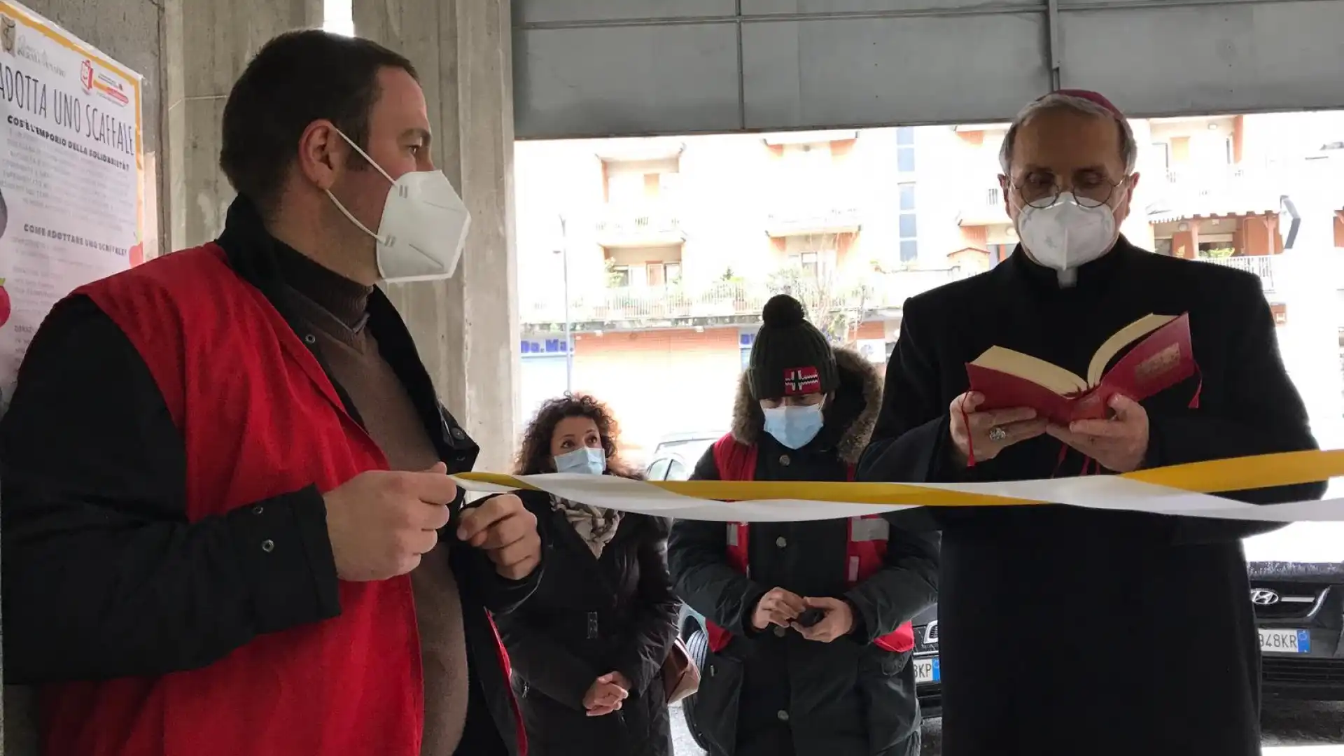 Isernia: inaugurato l’emporio della Solidarietà della Caritas. Cambia il modo di fare la spesa.