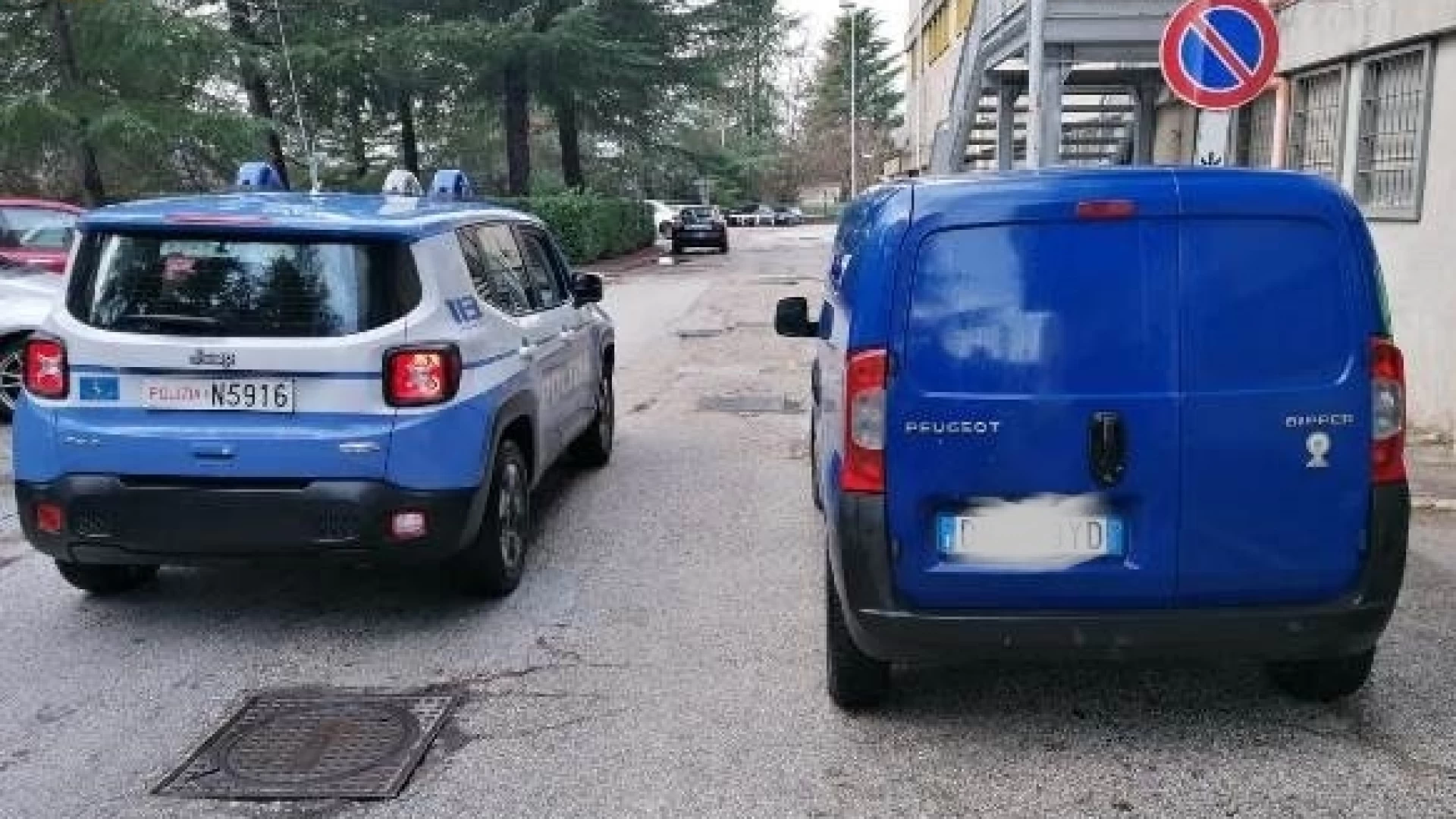 Isernia: la Polizia fa la scorta a tutti i vaccini Covid arrivati al Veneziale