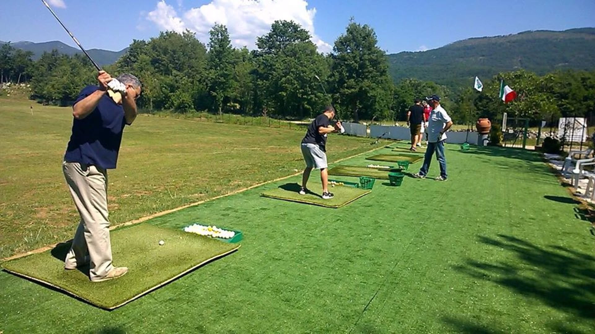 Bar Sport, la ventiduesima puntata tra calcio dilettantistico di seconda categoria e golf tutto molisano.