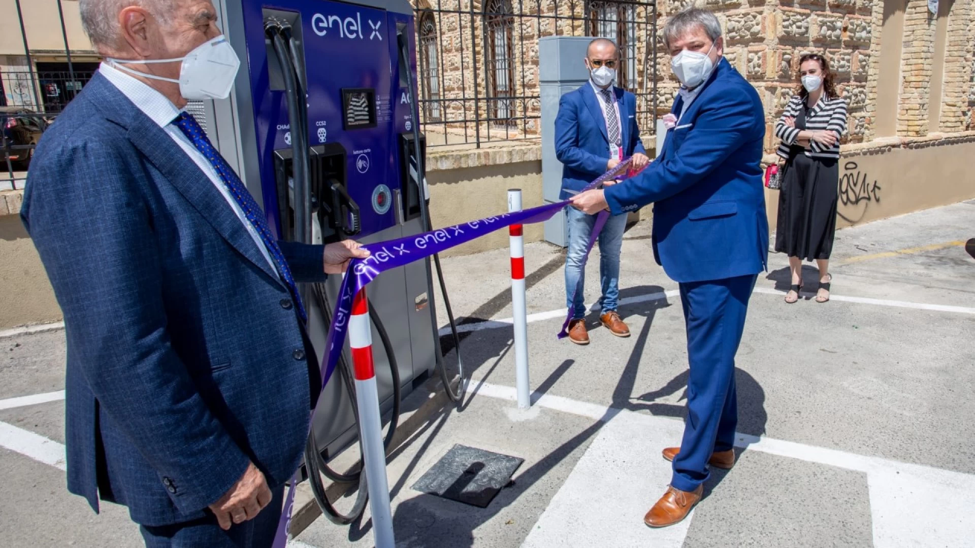 Termoli: mobilità elettrica, enel punta su Termoli città tappa del Giro d’Italia e del Giro -E . Attivate 4 colonnine di ricarica in citta’.