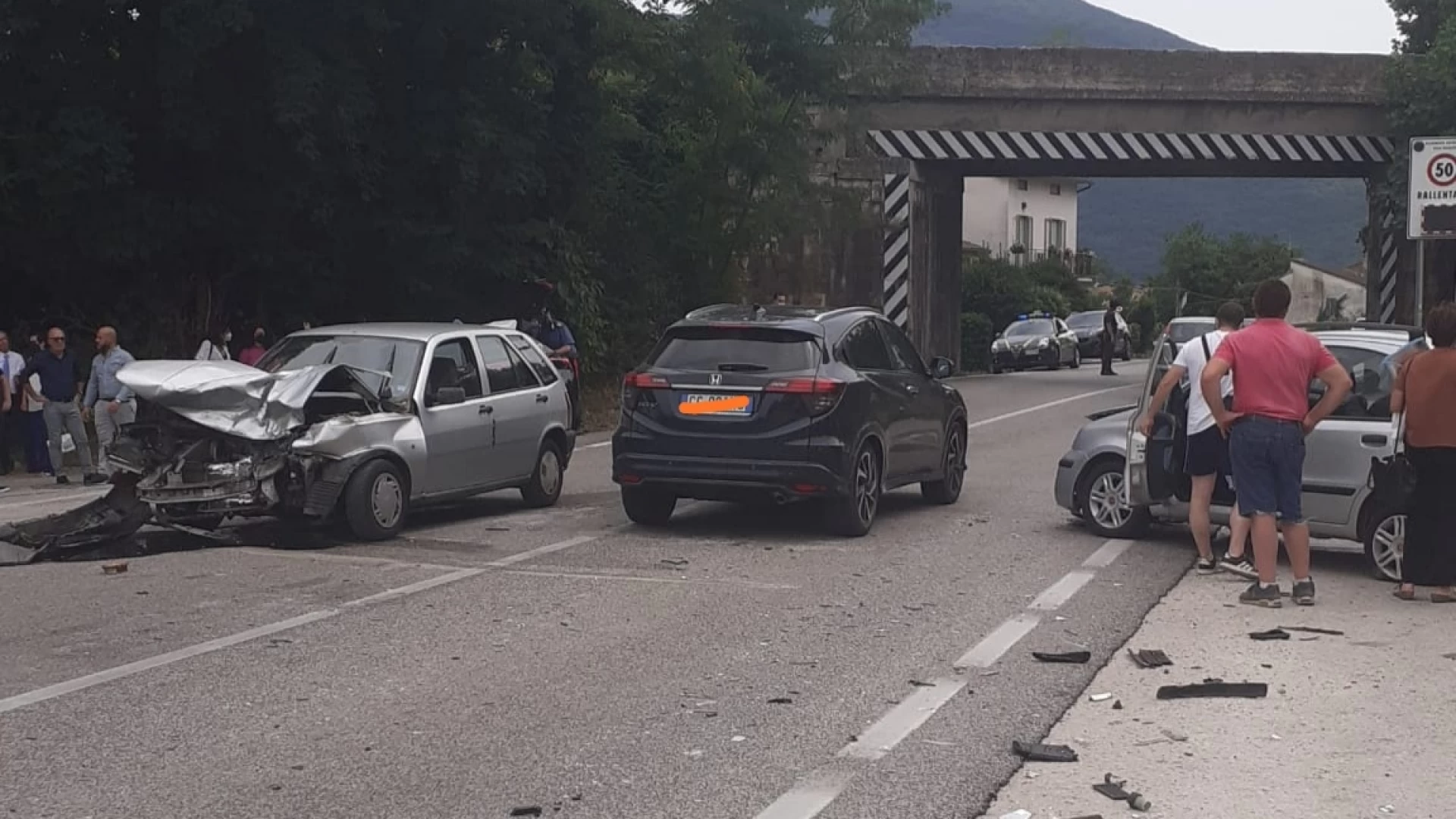 Montaquila: violento scontro tra due autovetture sulla statale 158. Incidente in località Taverna a Roccaravindola