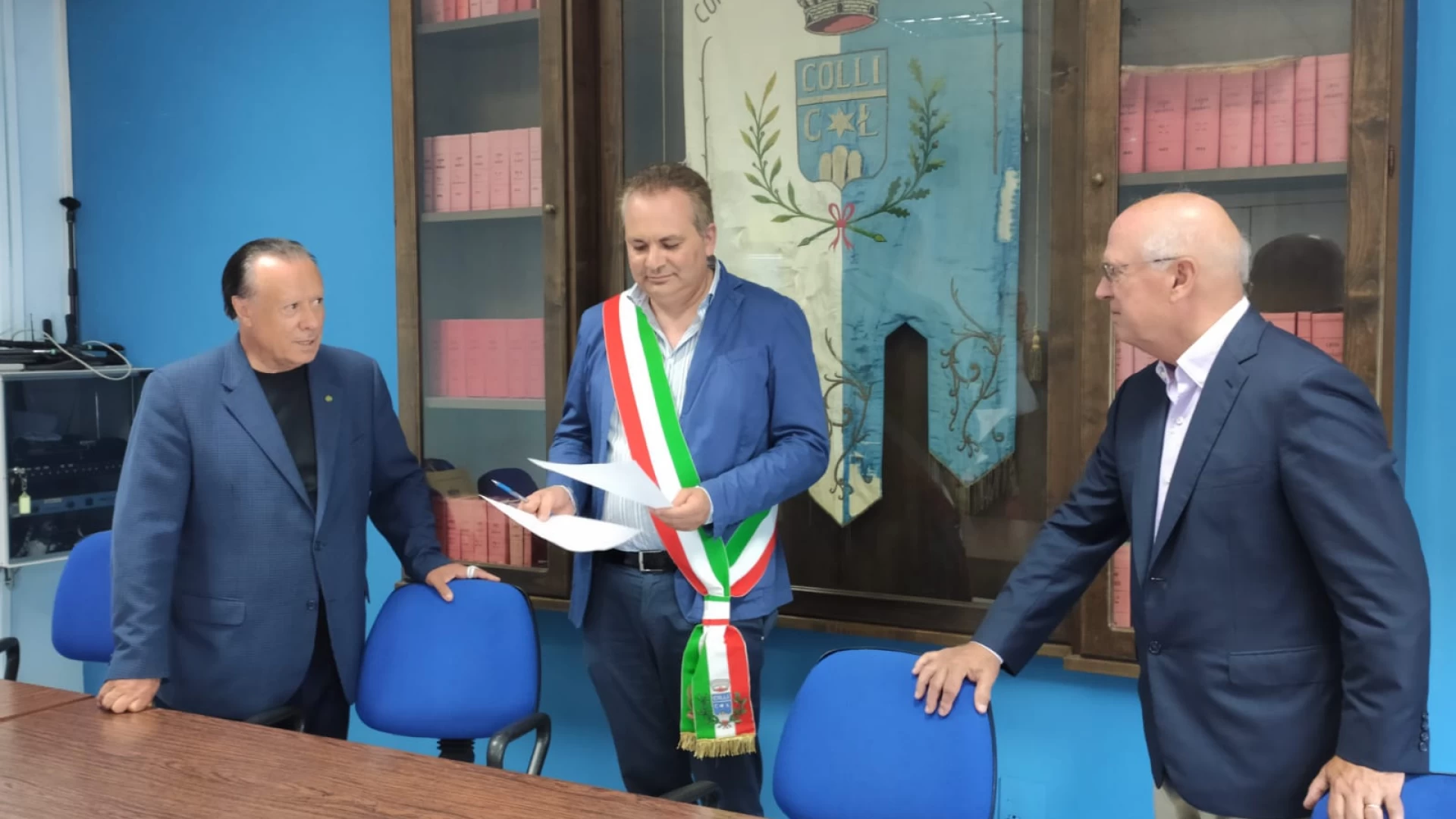 Colli a Volturno: il magnate americano Peter Carlino è ufficialmente cittadino italiano. Consegnata in comune la carta d’identità. Guarda il video