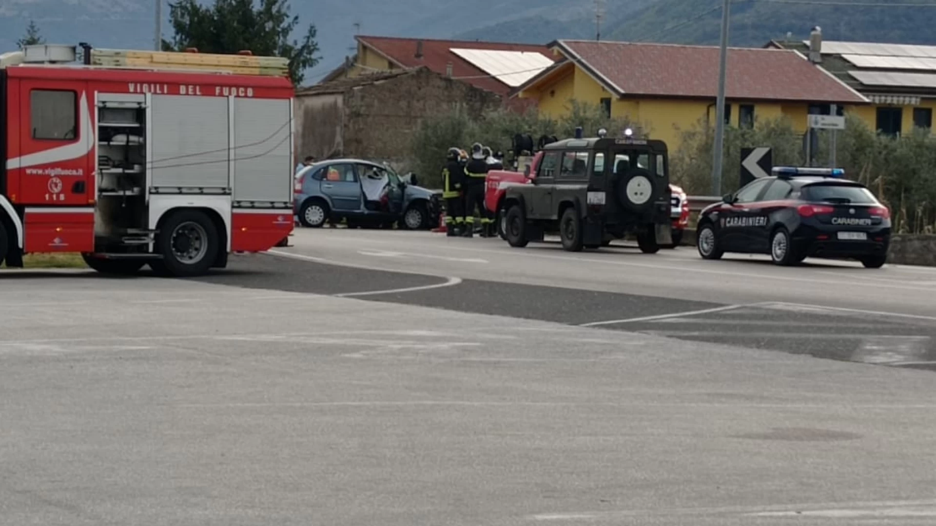 Pozzilli: incidente sulla statale 85 Venafrana. Auto finisce fuori strada. Deceduto il conducente dell'auto forse a causa di un malore