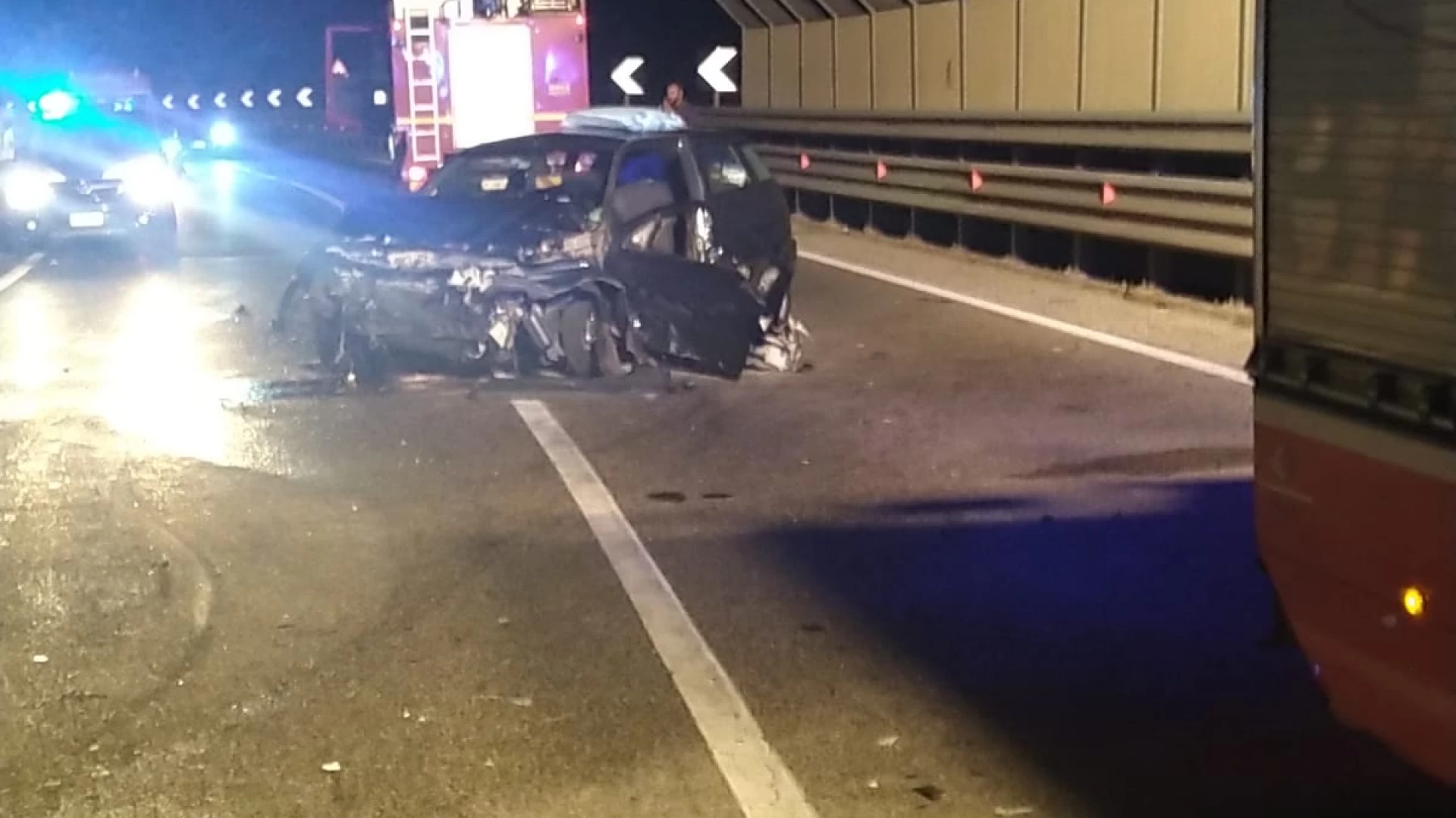 SS 85, violento incidente serale sul ponte 25 archi. Tre i feriti gravi