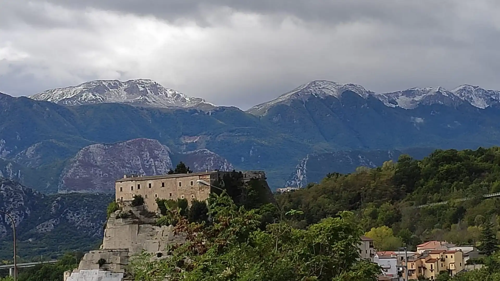 Alta Valle del Volturno: Mainarde imbiancate già ad ottobre. La stagione fredda si affaccia sulla “Valle”.