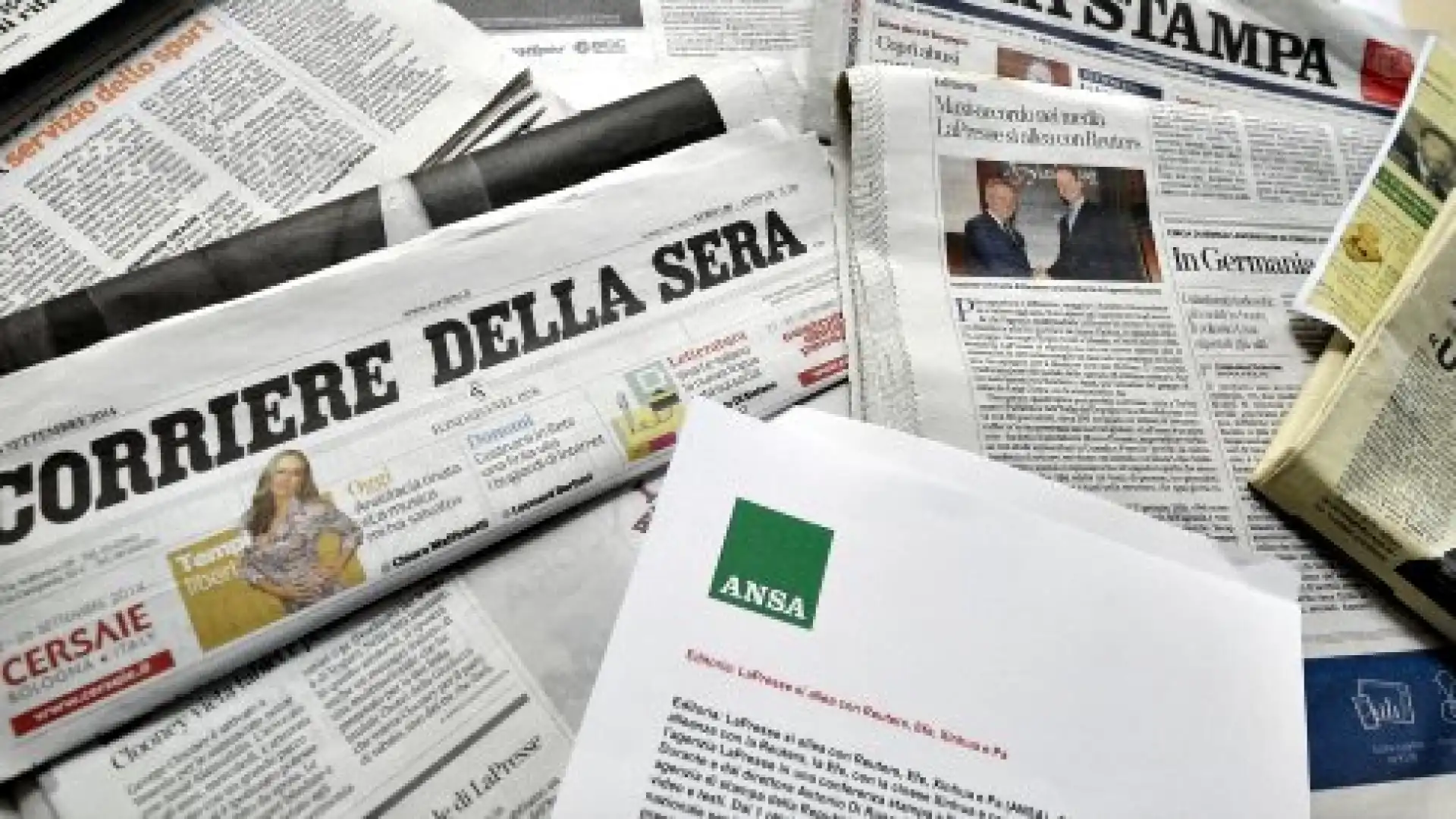 Crisi dell’editoria, Assostampa e Ordine dei Giornalisti proclamano uno stato di agitazione. Per tre giorni dal 23 al 25 maggio verranno oscurate le notizie “politiche”.