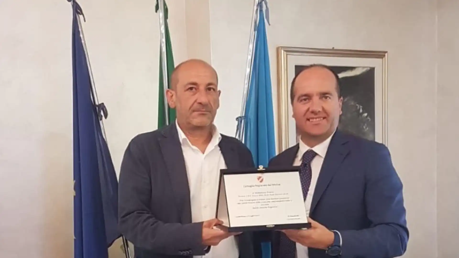 Campobasso: il presidente Micone accoglie in regione Domenico Mucci vincitore del Premio Industria Felix.