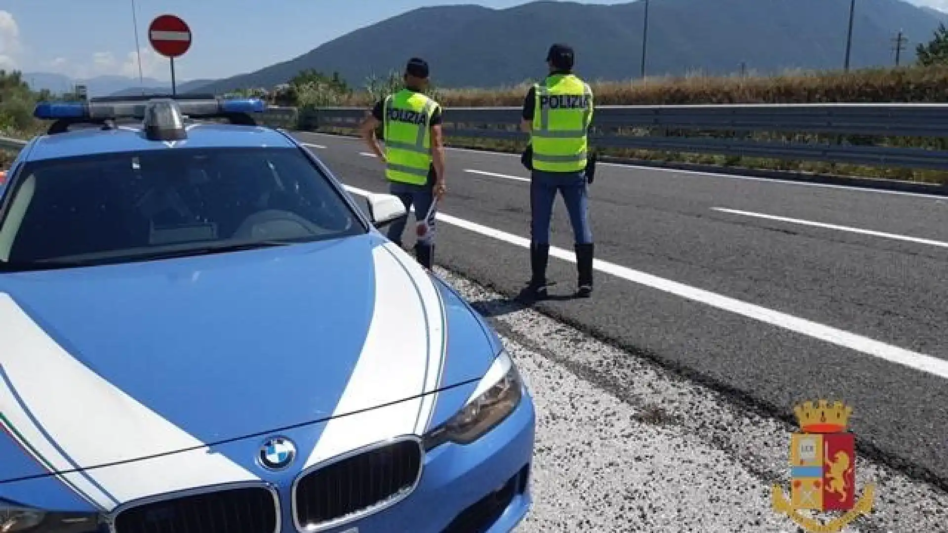 Isernia: fugge dopo incidente stradale. Rintracciato e denunciato dalla Polizia per guida sotto influenza alcolica.