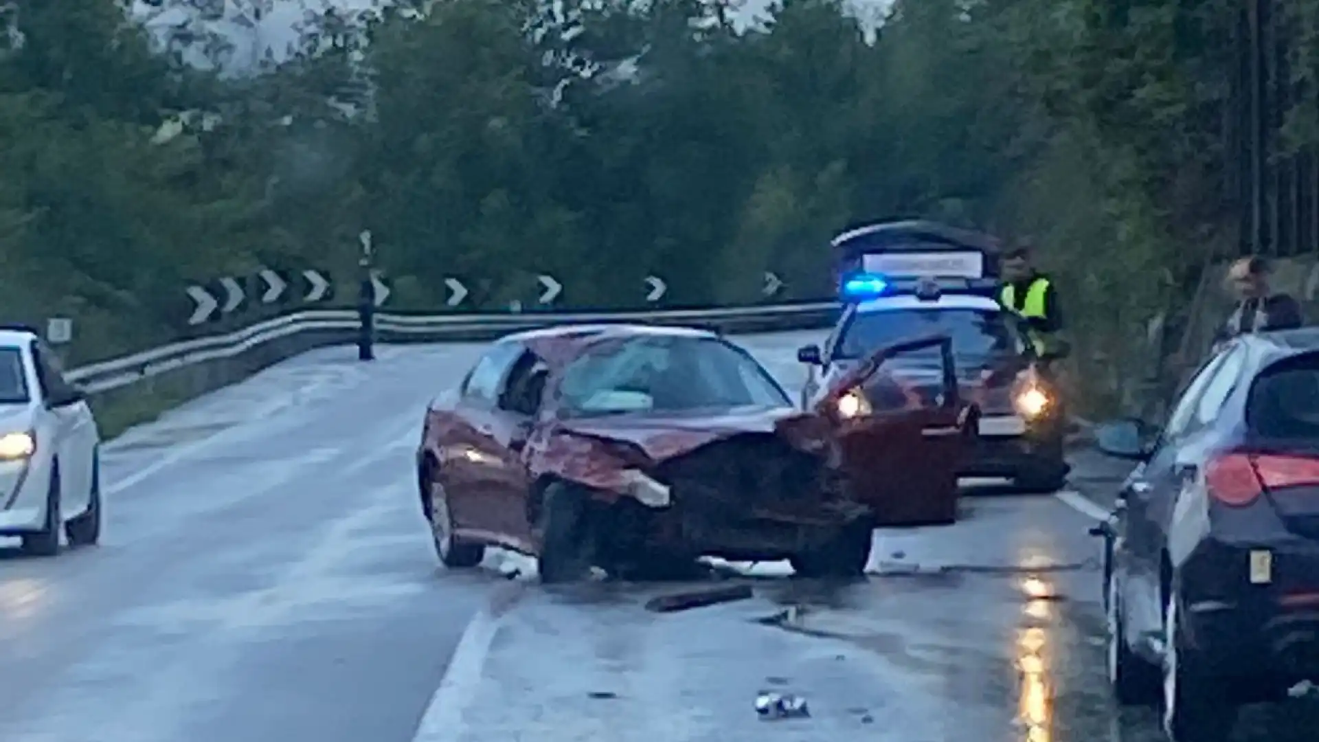 Ceppagna: auto si ribalta sulla Casilina. Coinvolto nel sinistro un 40enne della Provincia di Isernia