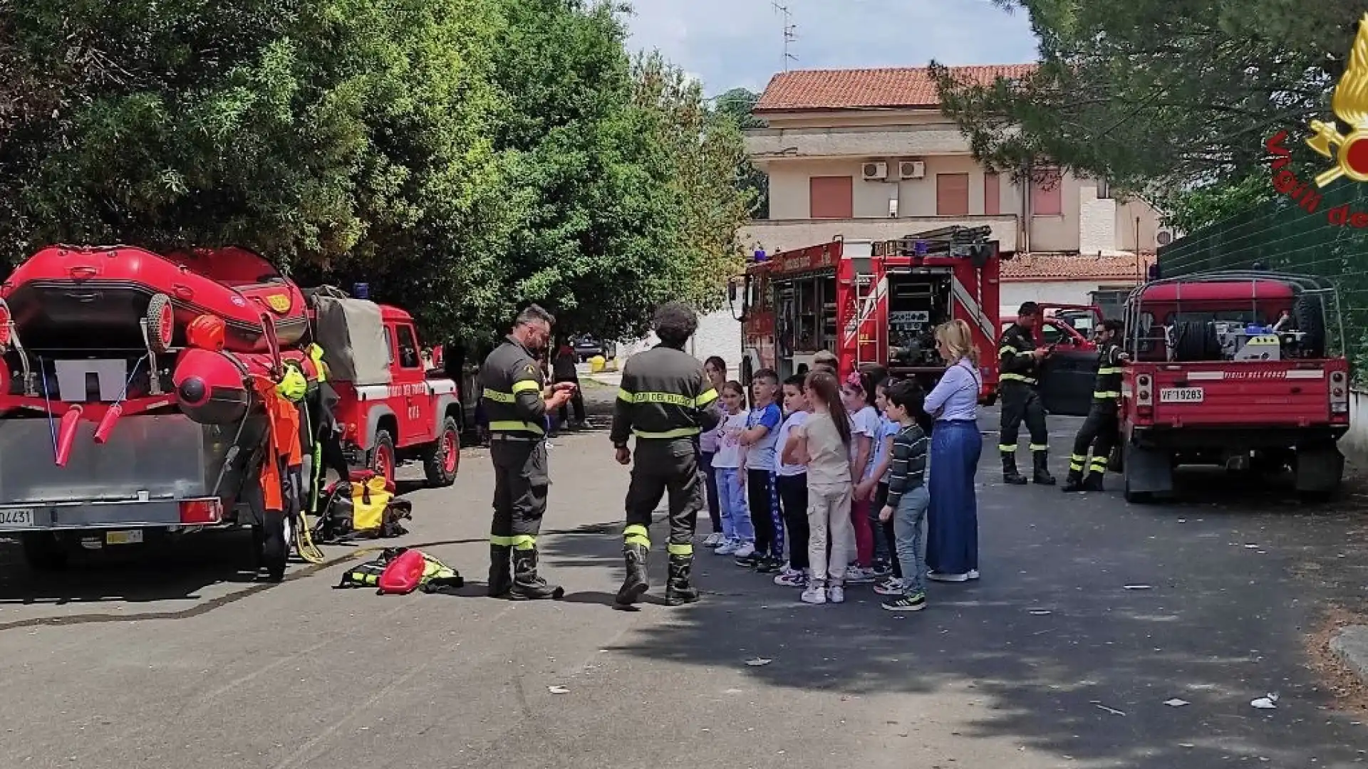 Venafro: successo per “Pompieropoli”. Protagonisti circa 300 studenti dell’Istituto Comprensivo “Don Giulio Testa”.