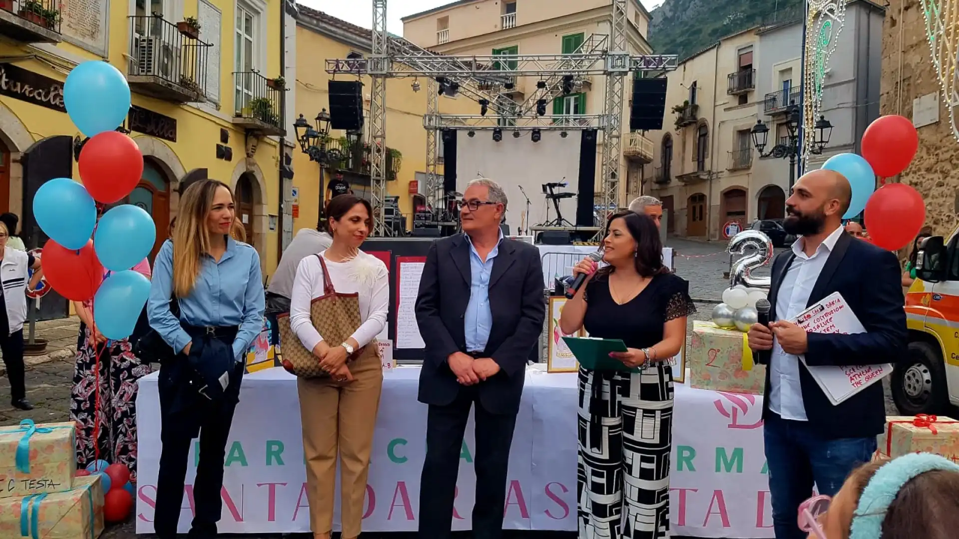 Un successo la festa dei Bambini nell'ambito dell'apertura degli eventi dedicati a San Nicandro. Evento sponsorizzato dalla Farmacia Santa Daria.