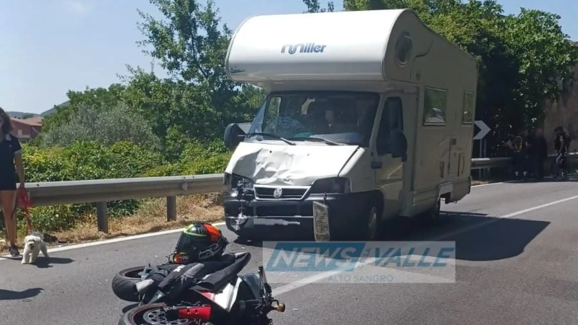 Montaquila: moto contro Camper sulla statale 158.