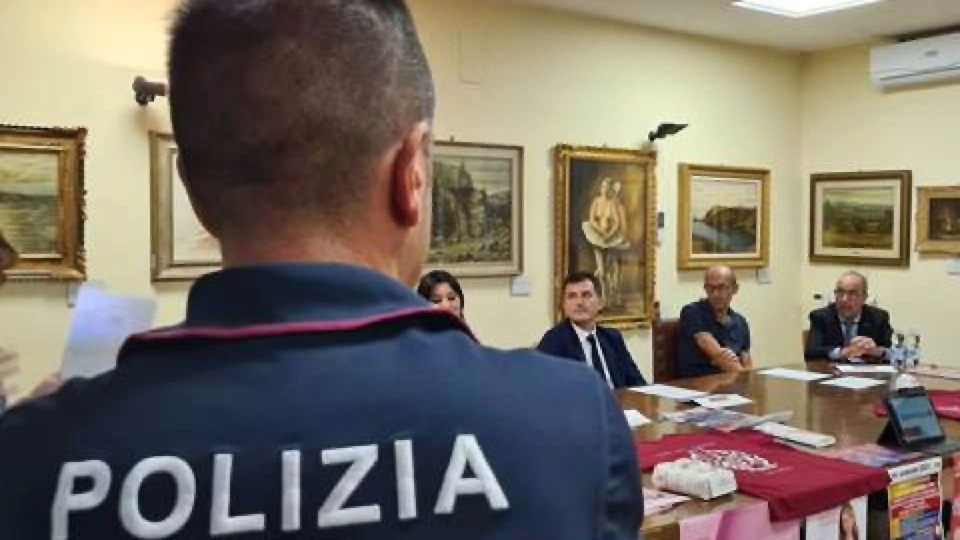 Campagna “Questo non è amore”. La Polizia di Stato concede il patrocinio al “Miglio delle Donne” nell’ambito della Corrisernia 2023.