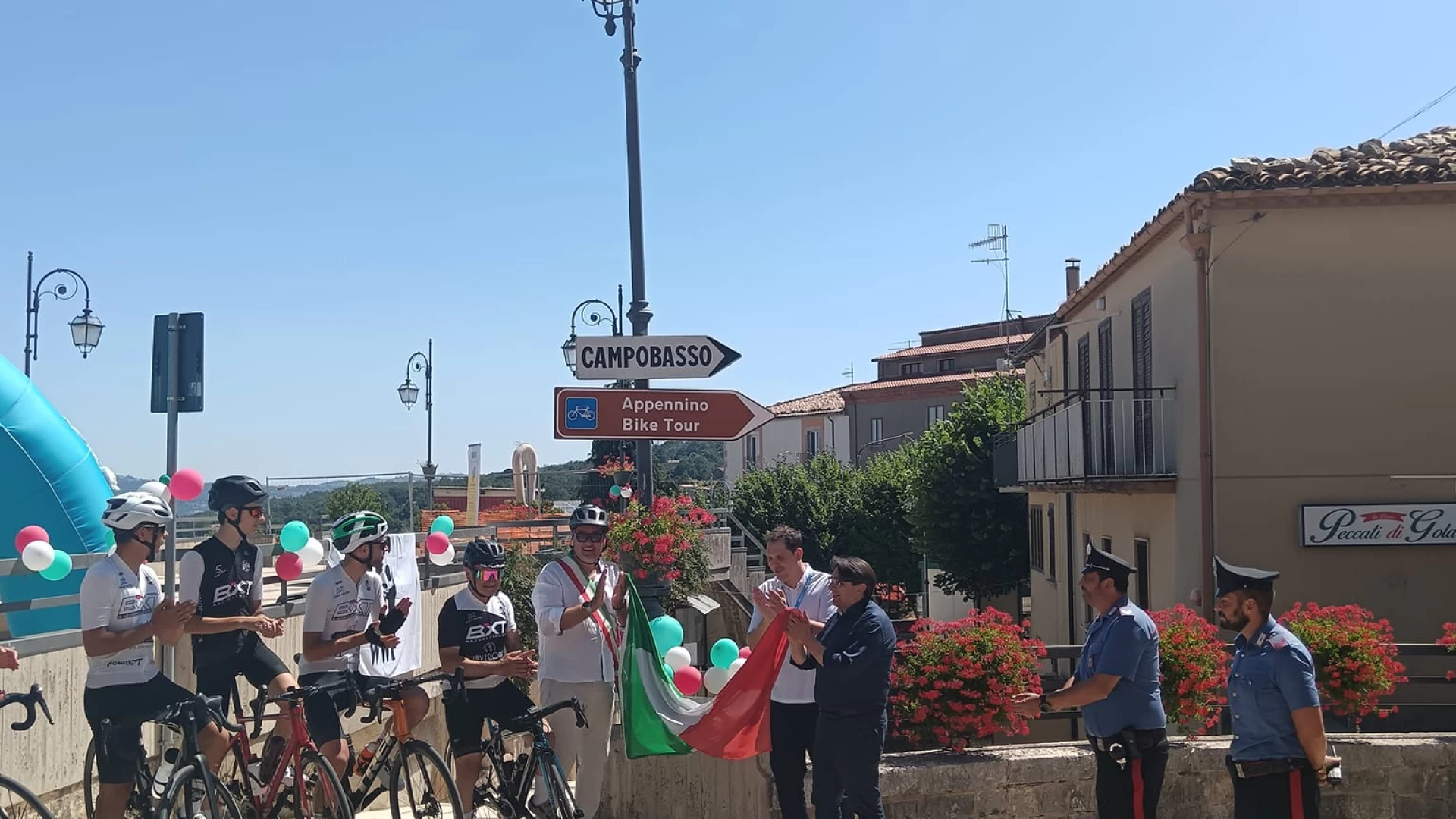 Appennino Bike Tour. Inaugurata la segnaletica. Festa grande a Guardiaregia.