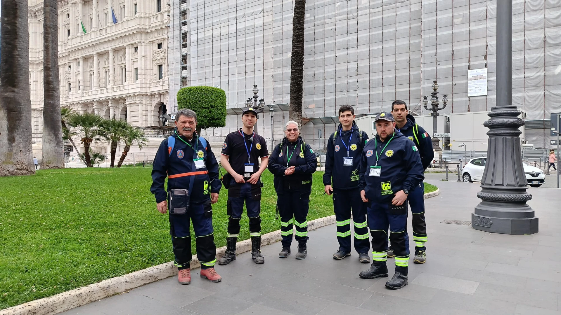 Roma funerali e camera ardente di Papa Francesco, al via la macchina organizzativa della Protezione Civile. I volontari pivec di Castel Di Sangro impegnati nell'accoglienza ai fedeli.