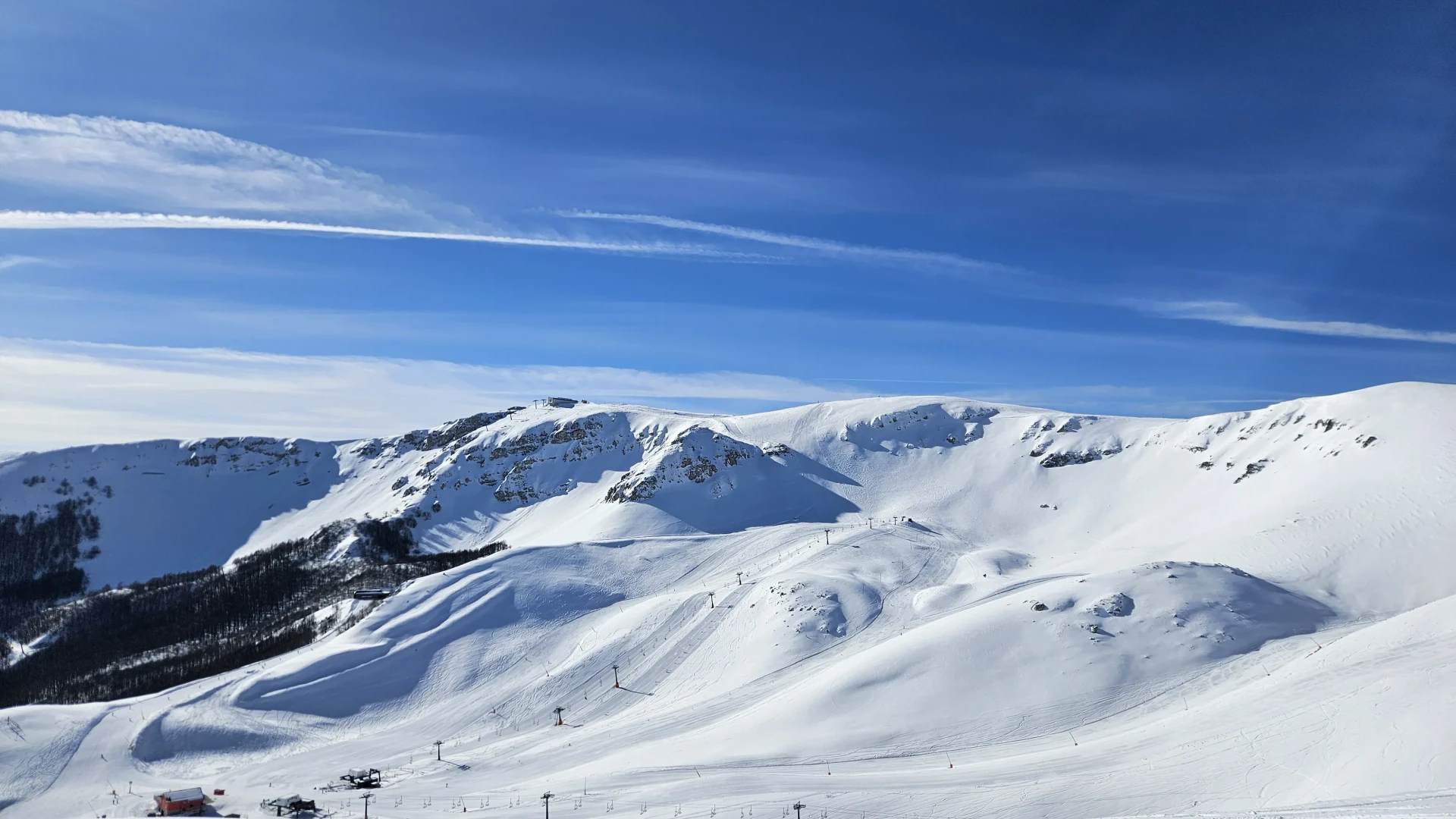 Apertura stagione invernale 2025-2026: da oggi operativi i primi impianti a Roccaraso