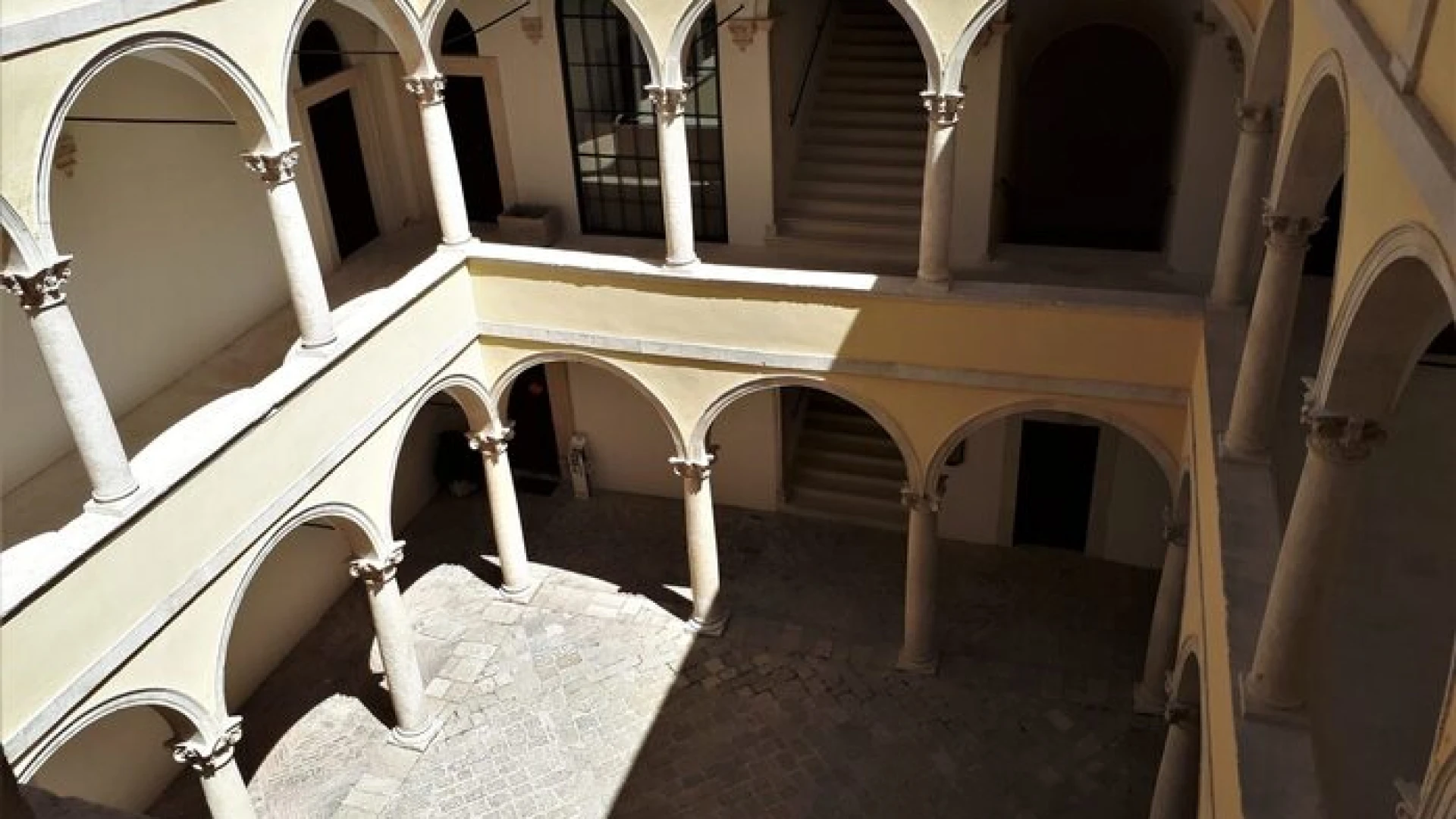 L'Aquila apre al pubblico i suoi cortili centrali con "Palazzi aperti"