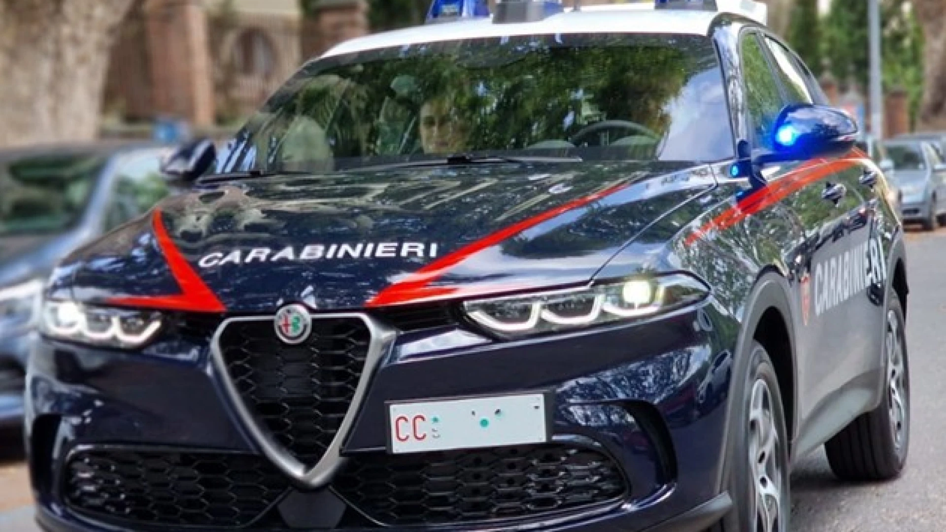Ruba furgone nel centro abitato di Carpinone. I Carabinieri arrestano una persona e recuperano il mezzo.