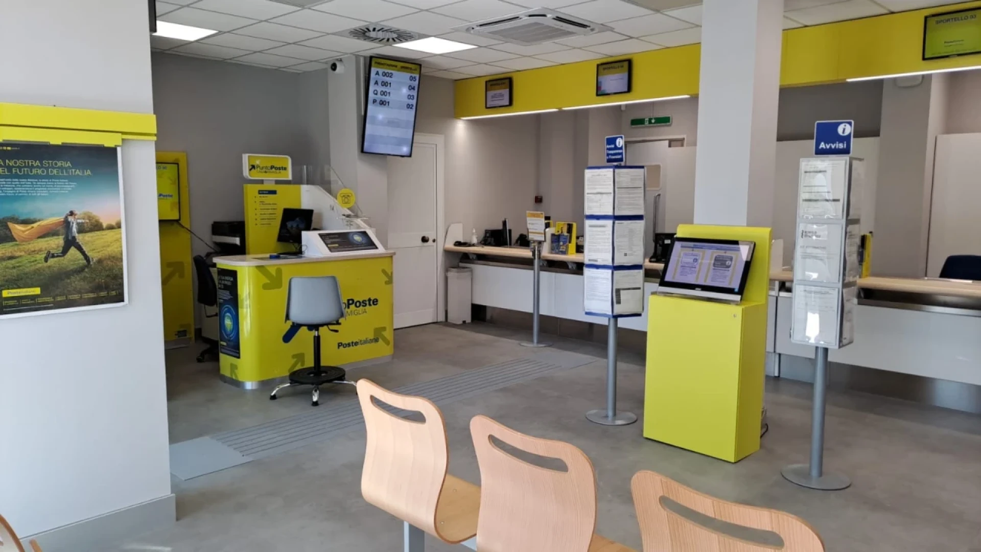 Poste Italiane, cresce la logistica: 179 milioni di pacchi consegnati nel primo semestre 2026
