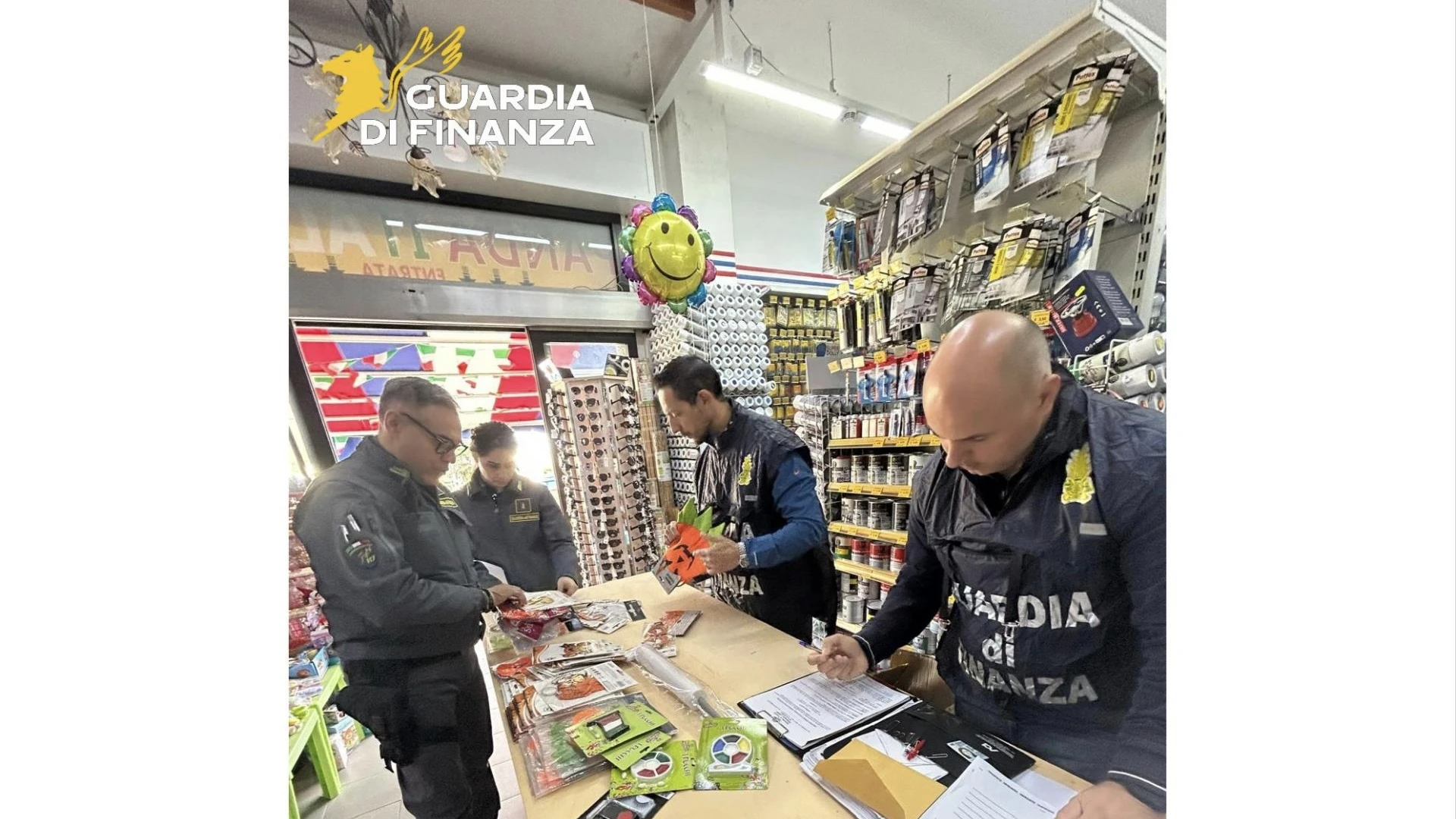 Campobasso: la Guardia di Finanza sequestra oltre 7000 articoli non sicuri per Halloween.